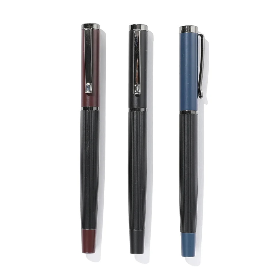 Art marker pens set for professional and hobby use