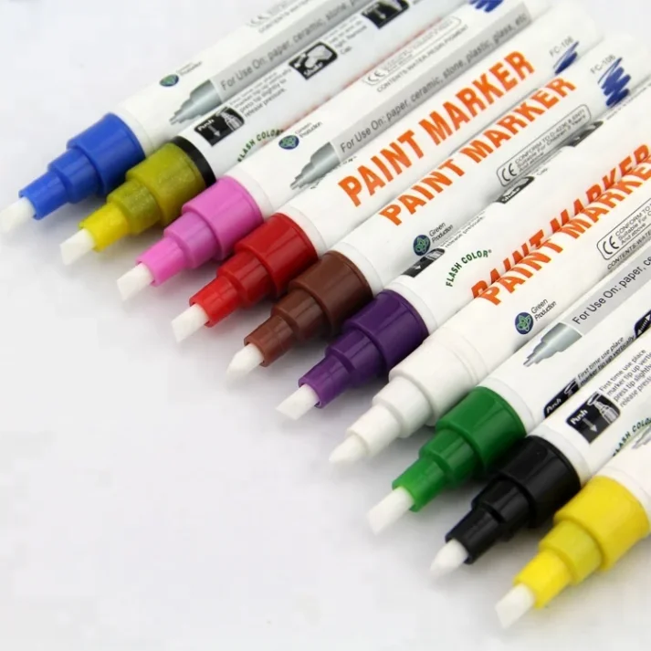 Collection of art markers for professional use