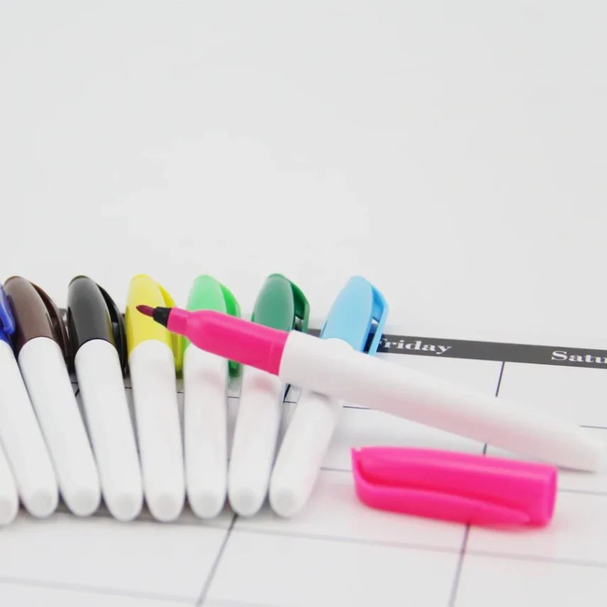 Assorted marker pens in various colors and sizes