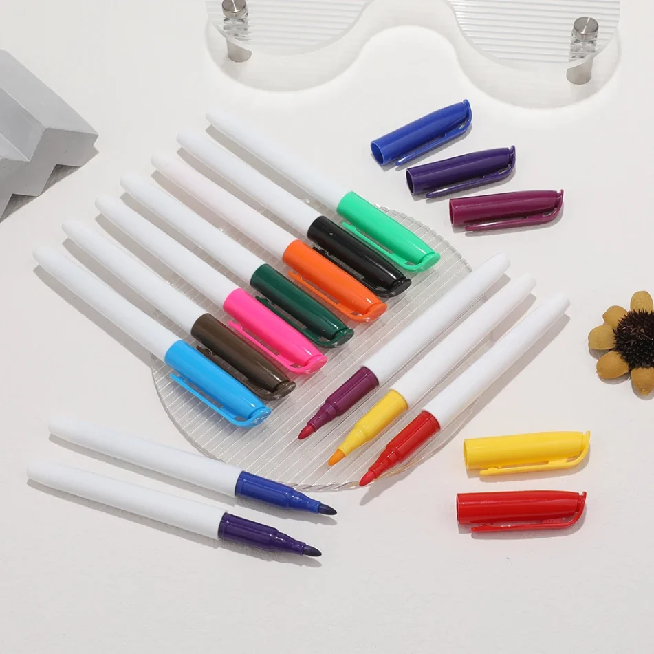 High-quality marker pen design for creative use.