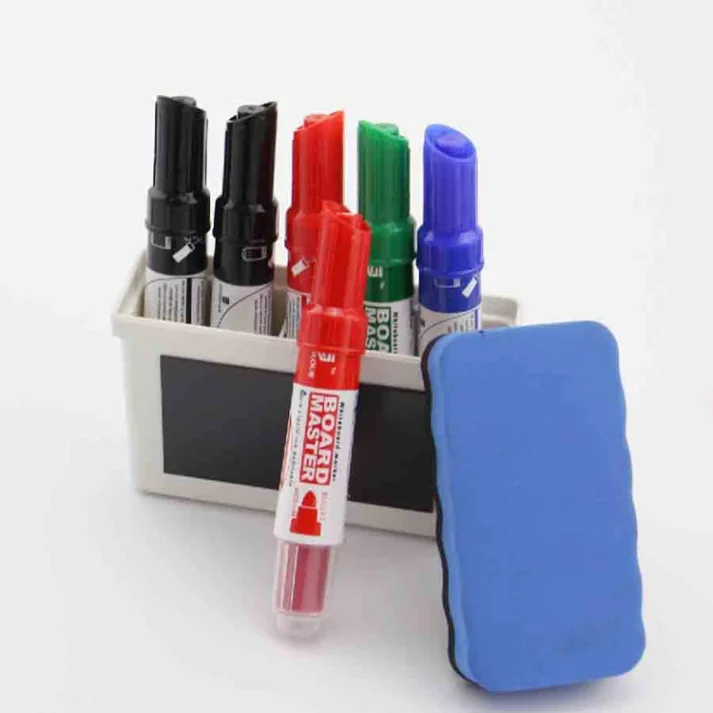 Variety of marker pens in different tip sizes.