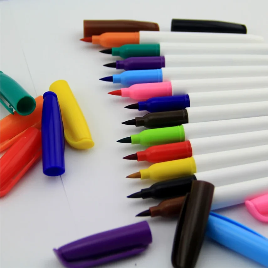 Variety of marker pens in different colors