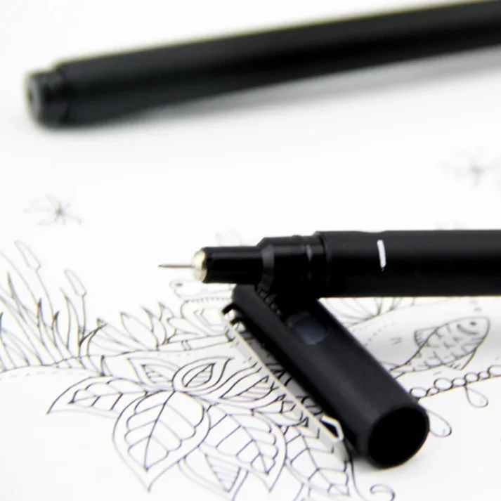 Marker set ideal for drawing and sketching.