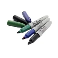 Art supplies kit with sketch tools and accessories
