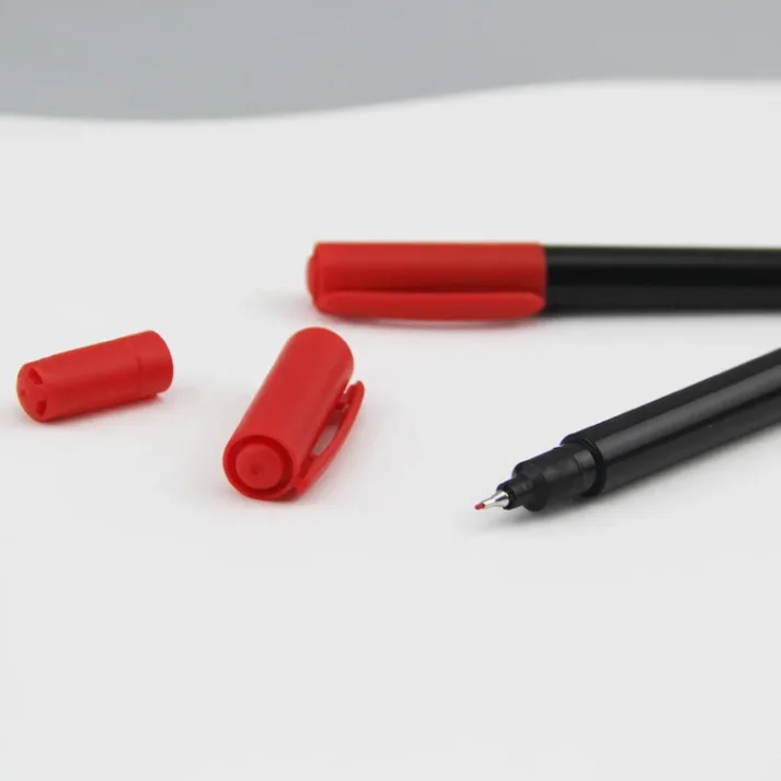 A variety pack of marker pens in assorted colors