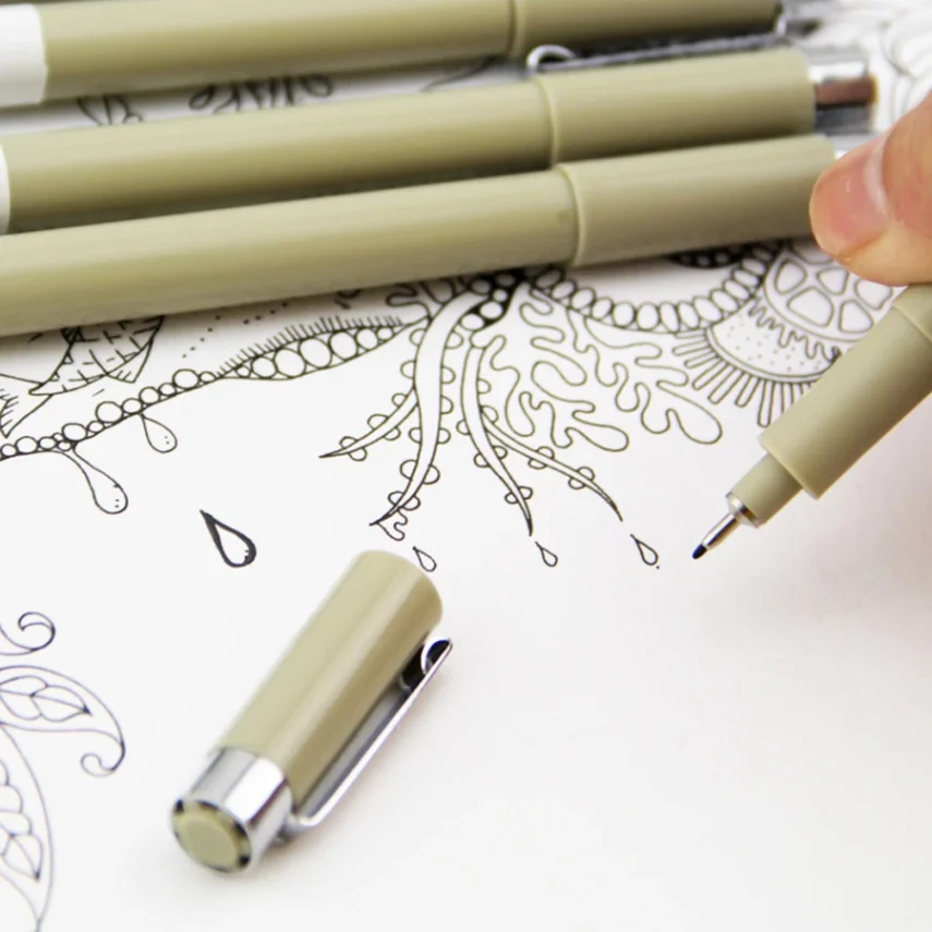 Art supplies marker set for professional artists