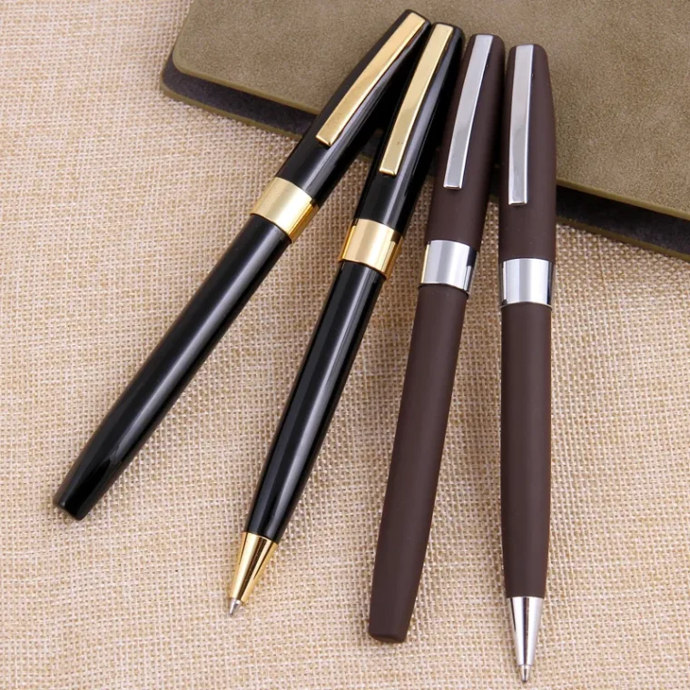 Colorful marker collection for coloring and sketching