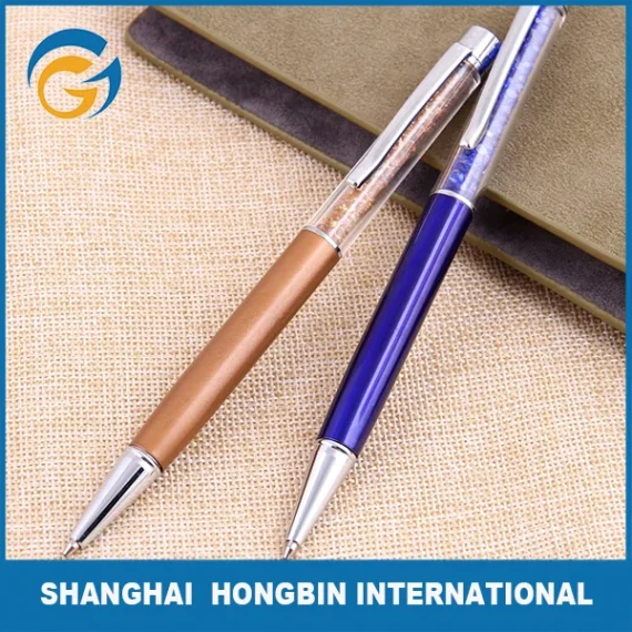 Waterproof marker pens collection for durable designs