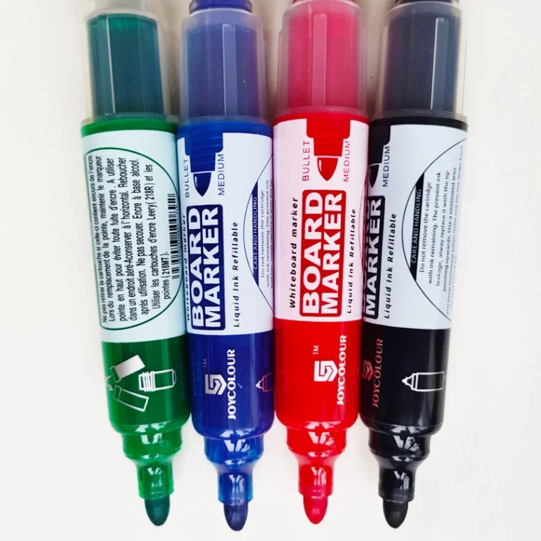 Kit of design markers for professional use.