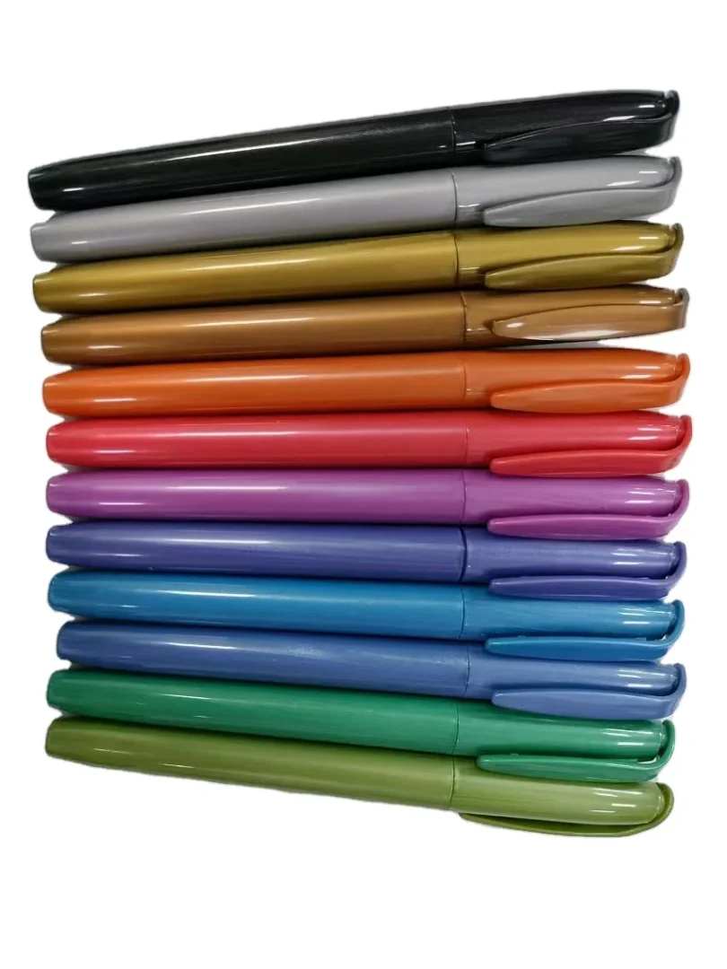 Fine-tip markers for detailed and precise work
