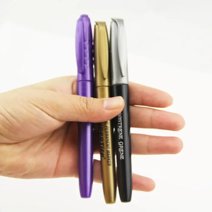 Variety pack of marker pens for diverse creative needs