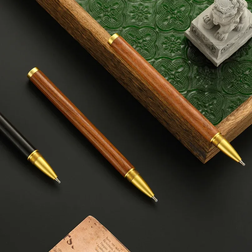 High-grade marker pens for professional artists