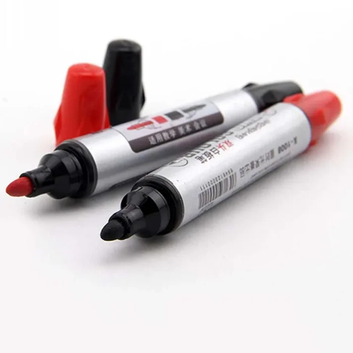 A set of marker pens with a carrying case.