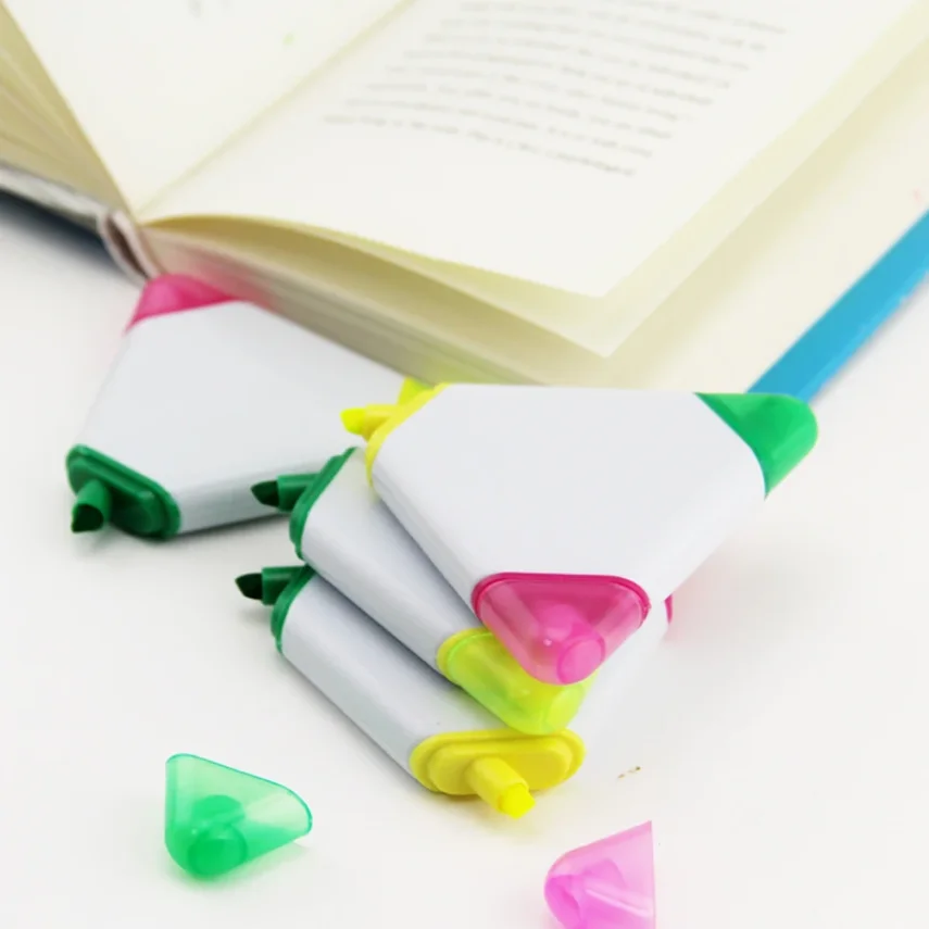 Water-based marker pens for easy blending and cleanup