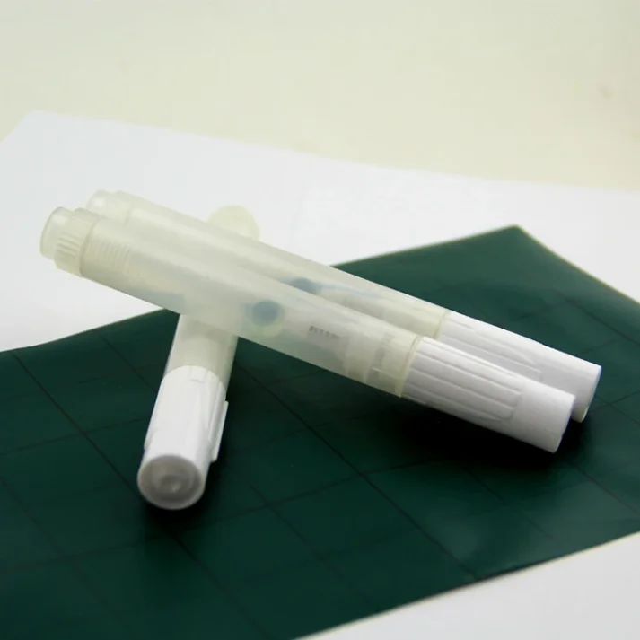 Collection of art markers for professional use