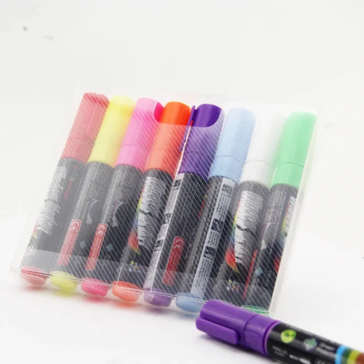 Sketch markers used for creating art designs.