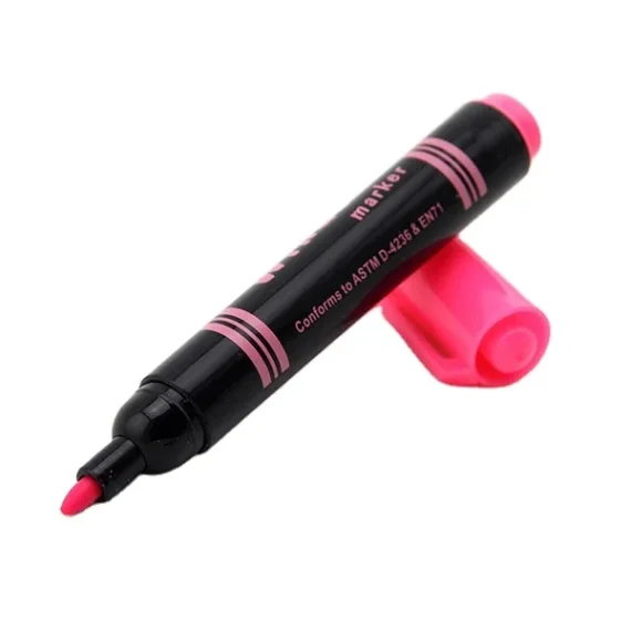 Variety pack of marker pens in assorted colors