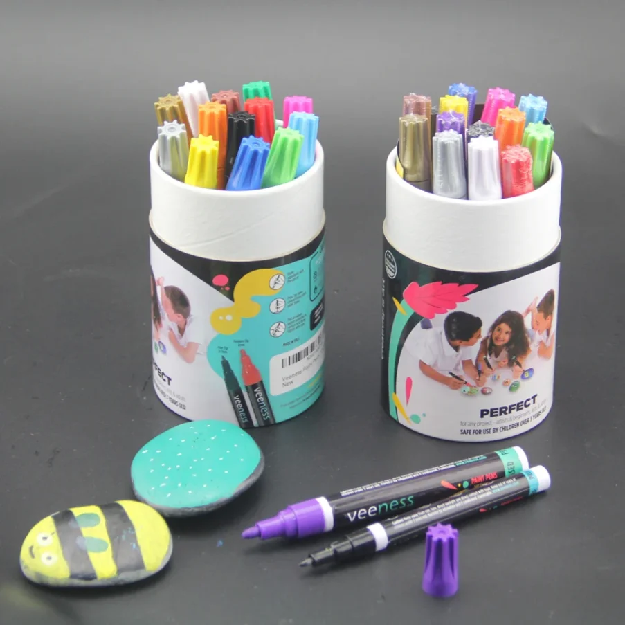 Assortment of marker pens for sale