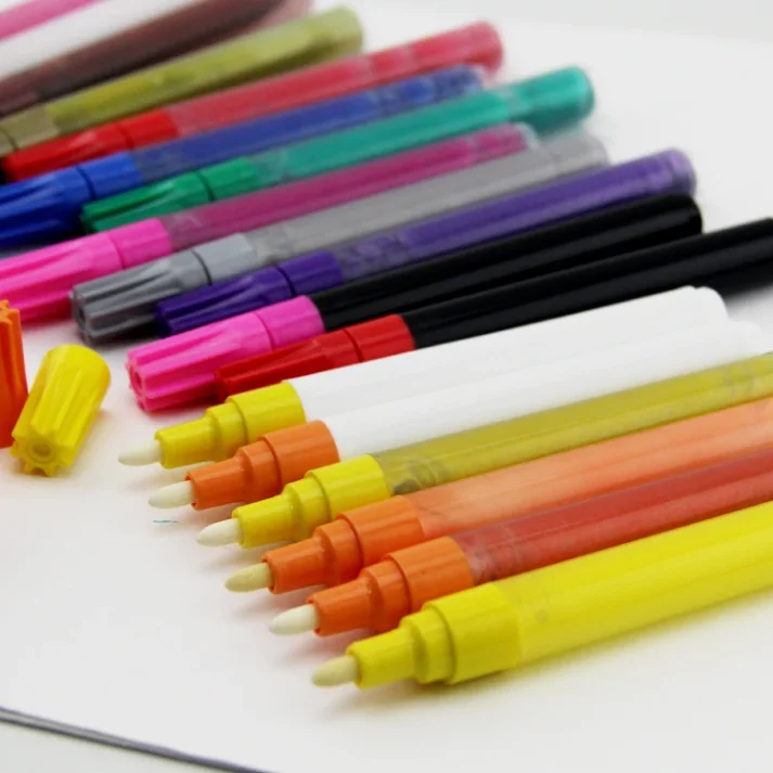 Marker pens suitable for sketching
