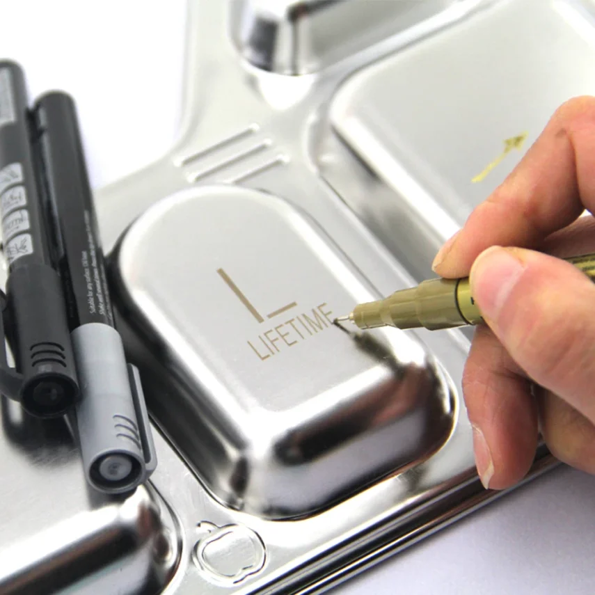 Marker set specifically designed for drawing and illustration.