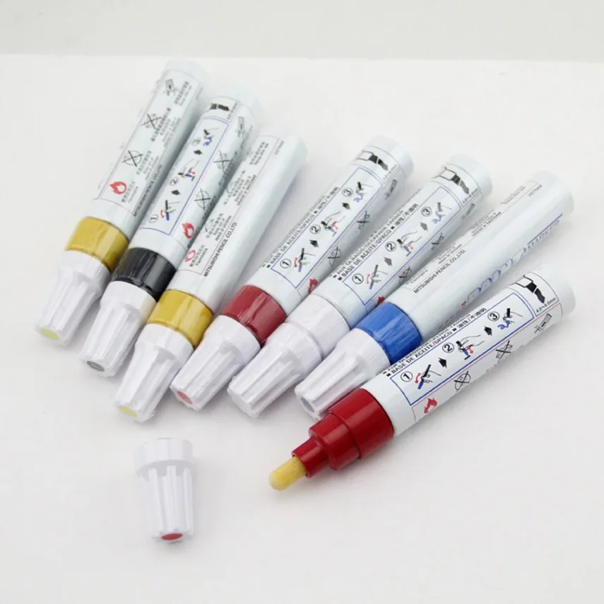 Professional marker pens for artistic and design work