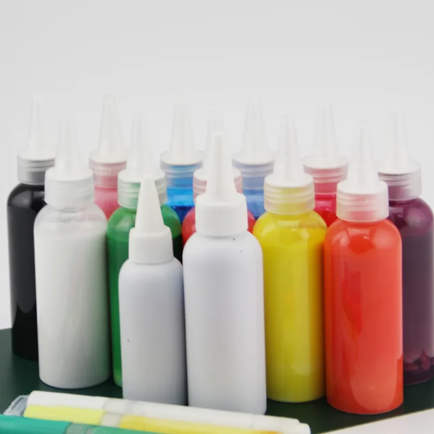 Variety pack of marker pens in assorted colors