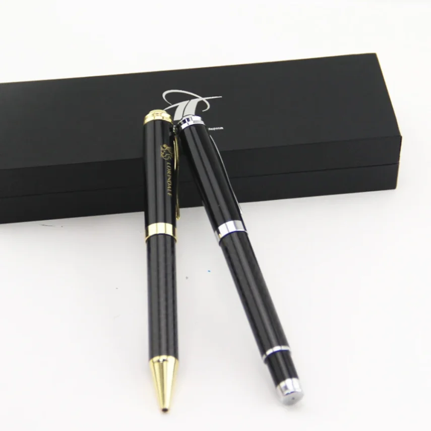 Collection of art markers for sketching and drawing
