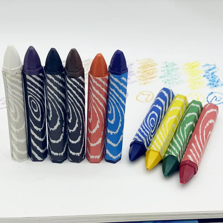 Set of colorful marker pens