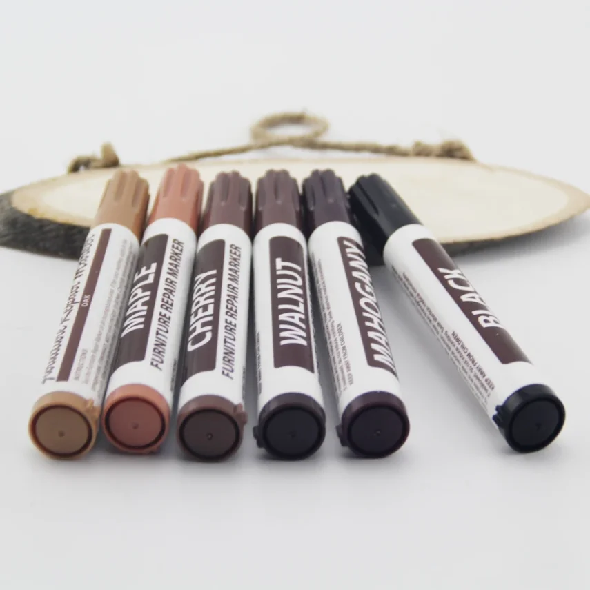 Set of colorful marker pens