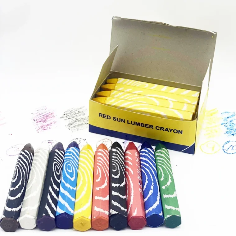 Assortment of marker pens