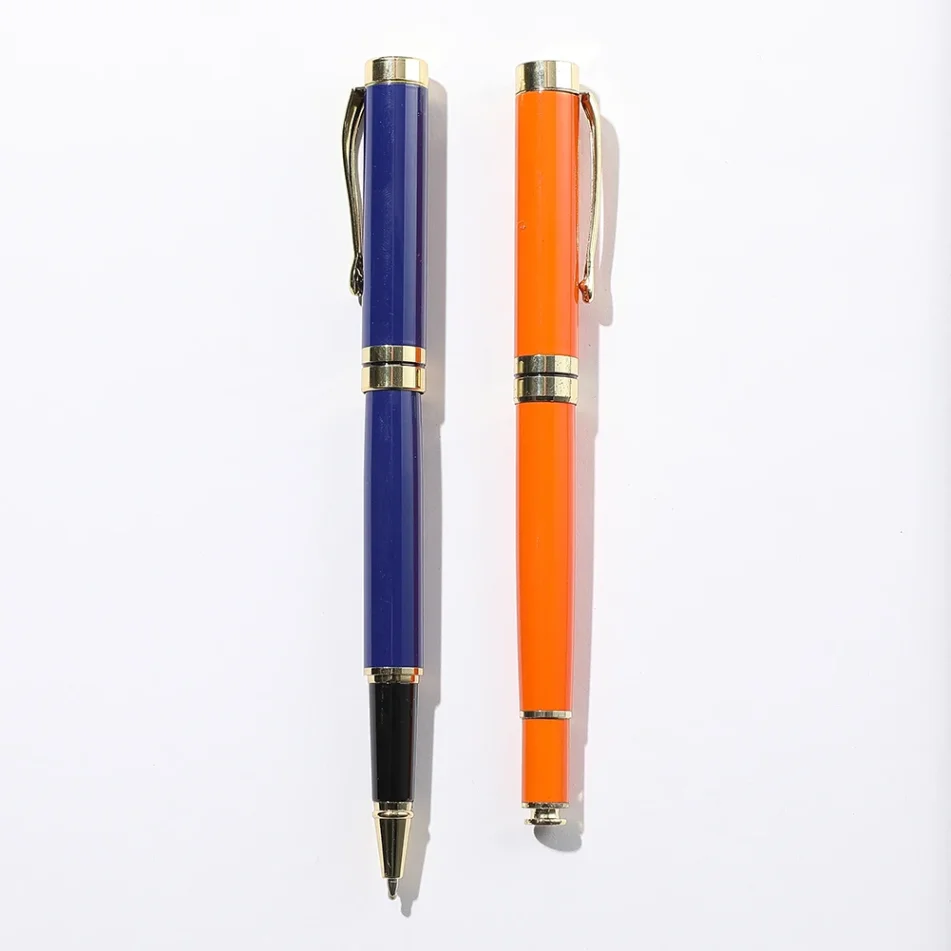 Professional marker kit for detailed artwork