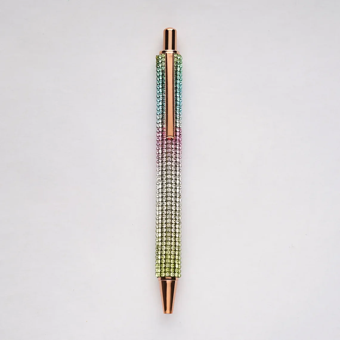Art supplies marker set with multiple colors for artists