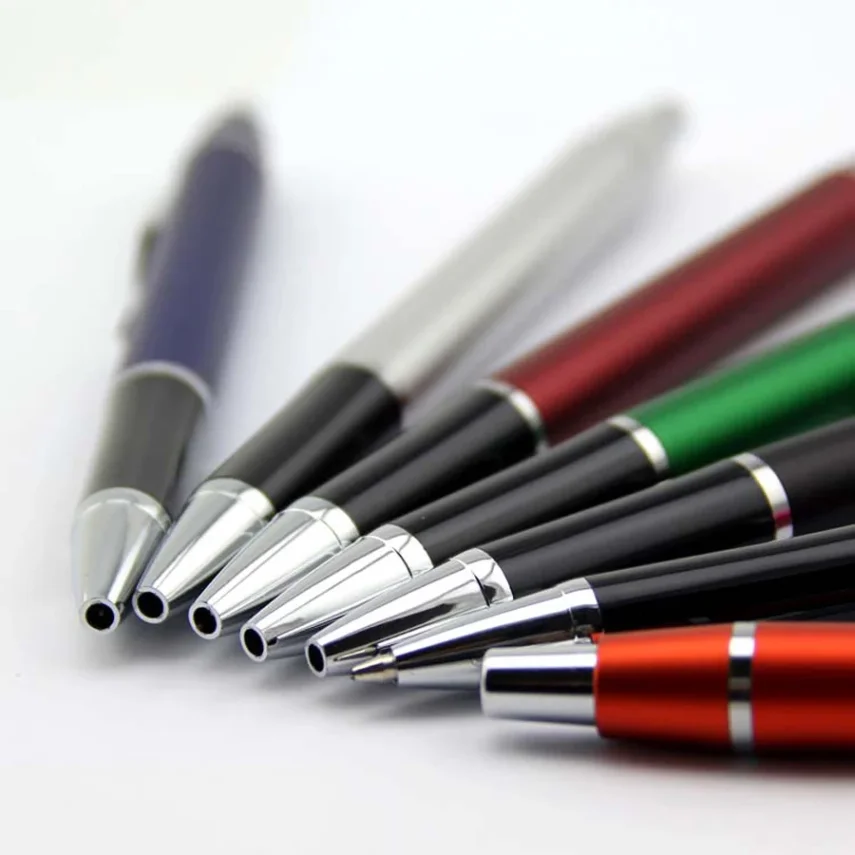 Creative markers kit for sketching and drawing