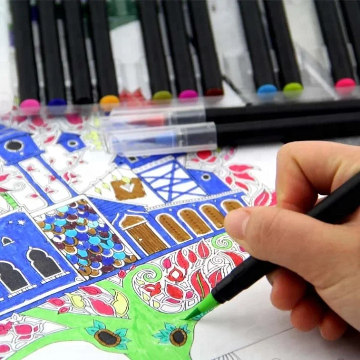 A set of marker pens with a carrying case.