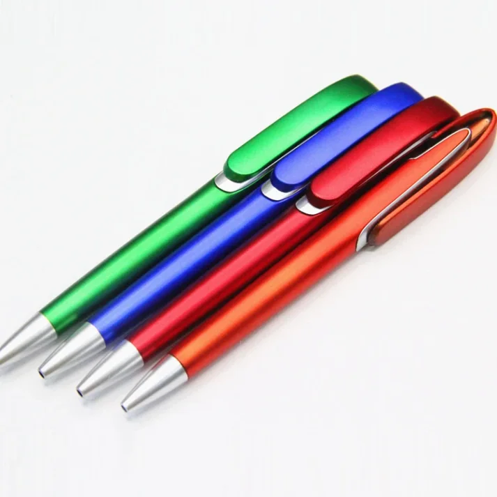 Assorted colored marker pens for artistic and office use