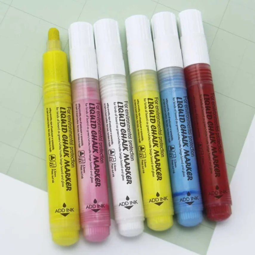 Art supplies including a variety of marker pens