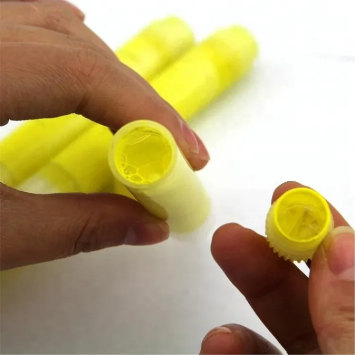 Marker pens ideal for design and sketching.