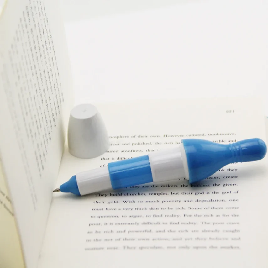 Design marker pens kit for sketching and illustrating