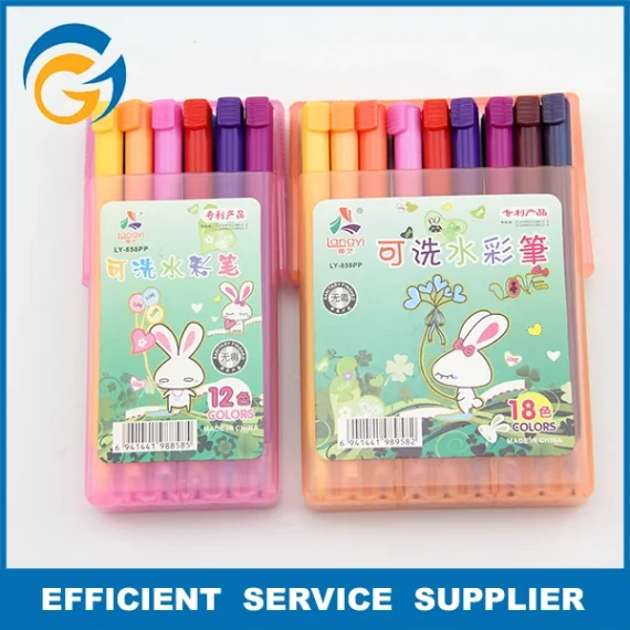 Dual-tip marker pens for detailed artwork