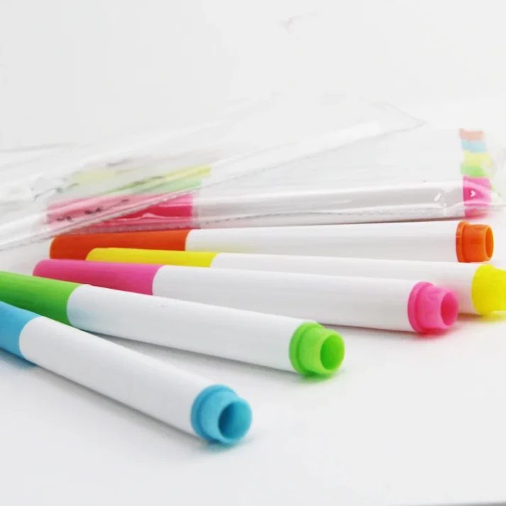 Collection of sketch markers for artists