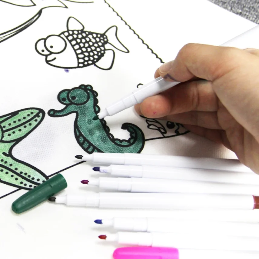 Professional marker kit for detailed artwork