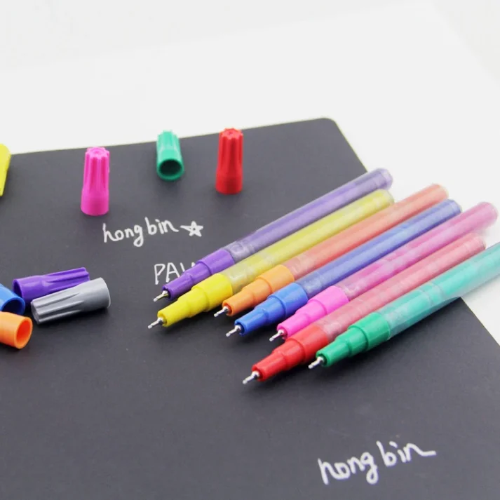Variety pack of marker pens in assorted colors