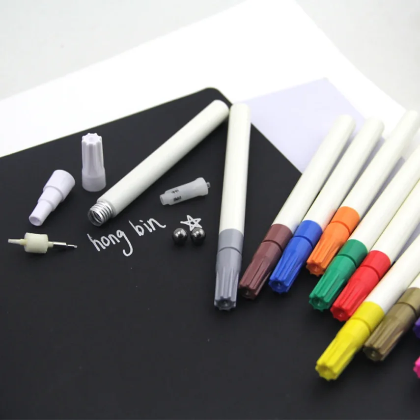 Fine-tip marker set for precise and detailed work