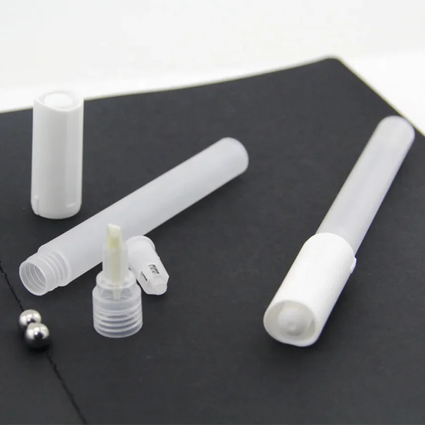Kit of design markers for professional use.