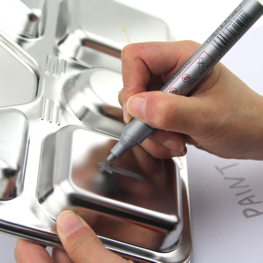Design marker kit for creating detailed illustrations
