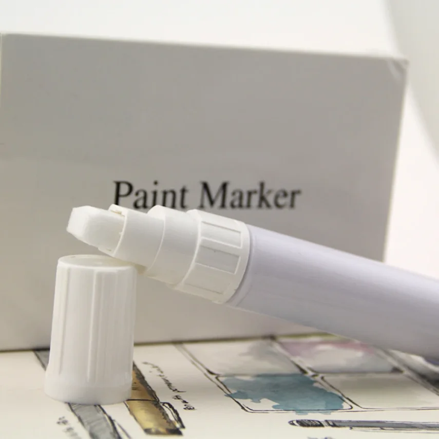 Marker art supplies for creative and professional use