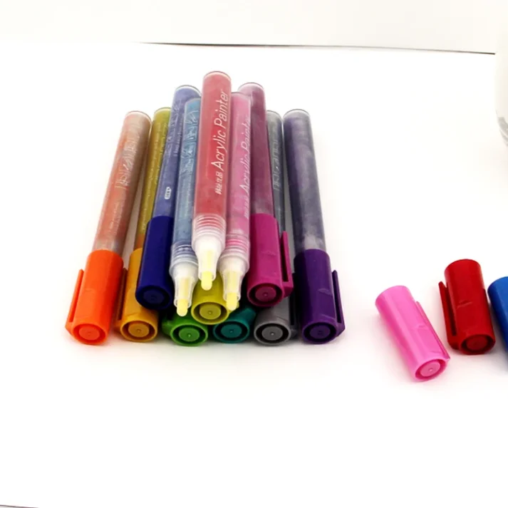 Creative marker pens for drawing and sketching
