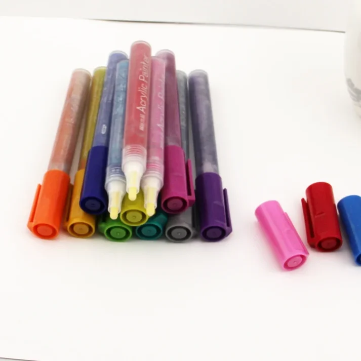 A colorful set of markers for art and sketching