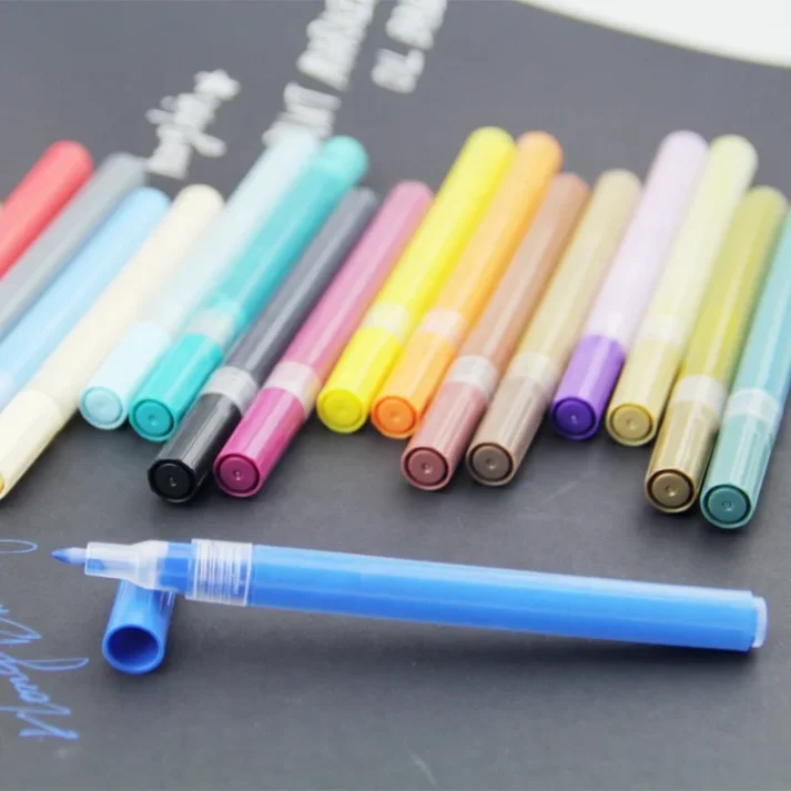 Pack of fine-tip markers for detailed work