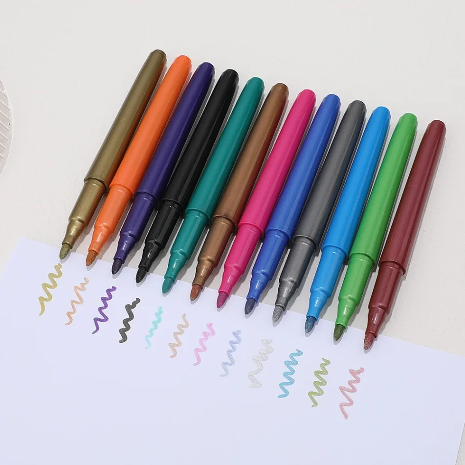 Multiple color variants of marker pens displayed in an organized arrangement.